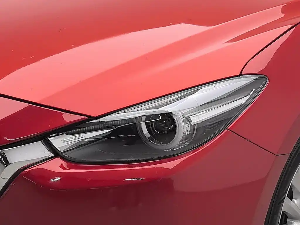 صورة 7 - Mazda Mazda 3