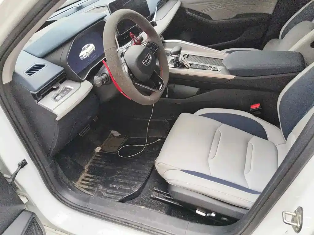 Photo 8 - Geely Preface