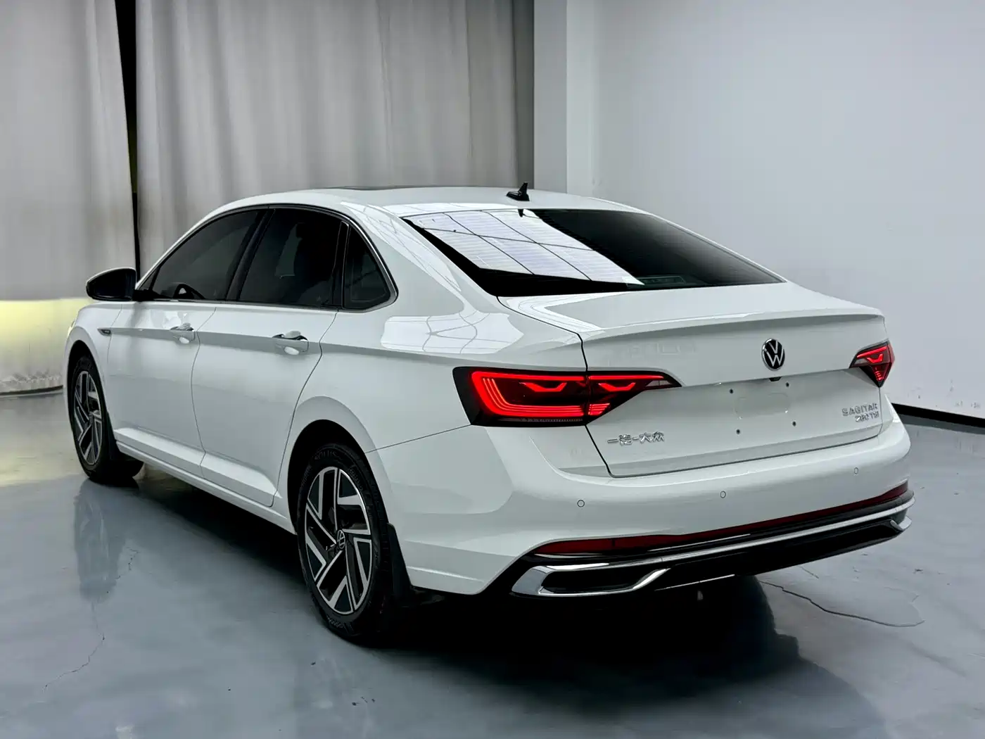 Volkswagen Sagitar, миниатюра 15