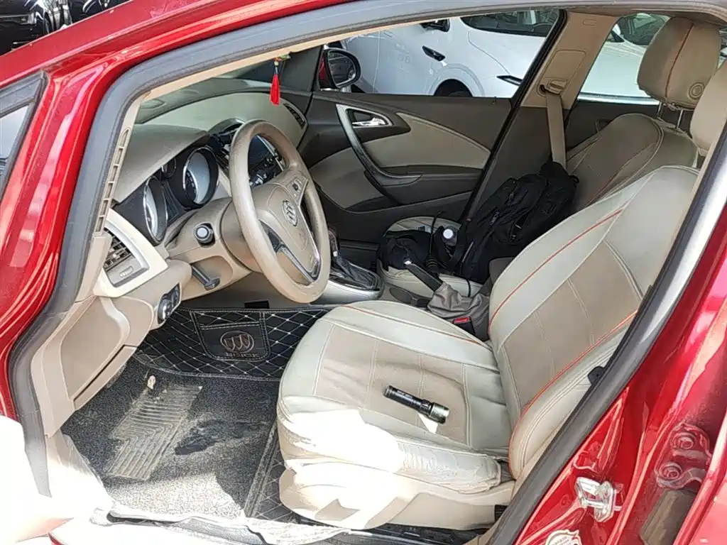 Buick Excelle 2013 GT 1.6L Automatic Fashion Edition фото 15