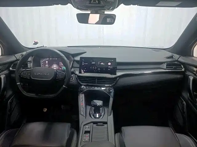 Lynk & Co 06 2020 1.5T Power Pro фото 3