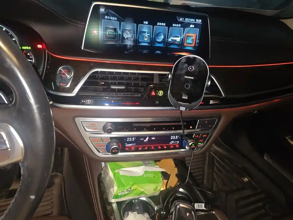 Фото 6 - BMW 7 Series