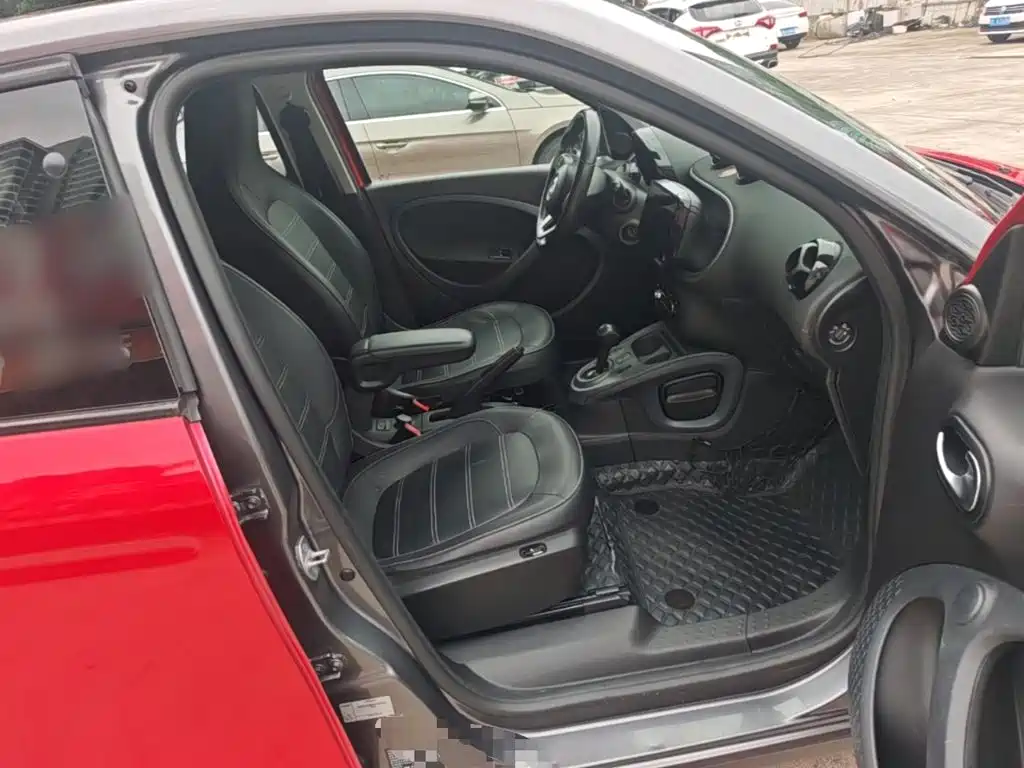 smart forfour 2018 2016 Model 0.9T 66kW Pioneer Edition