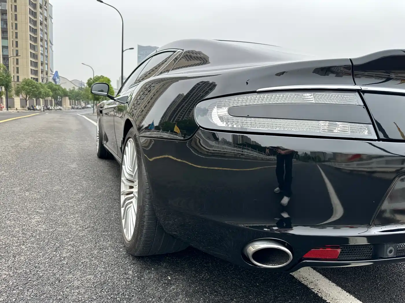 Aston Martin Rapide 2013 6.0L S фото 8