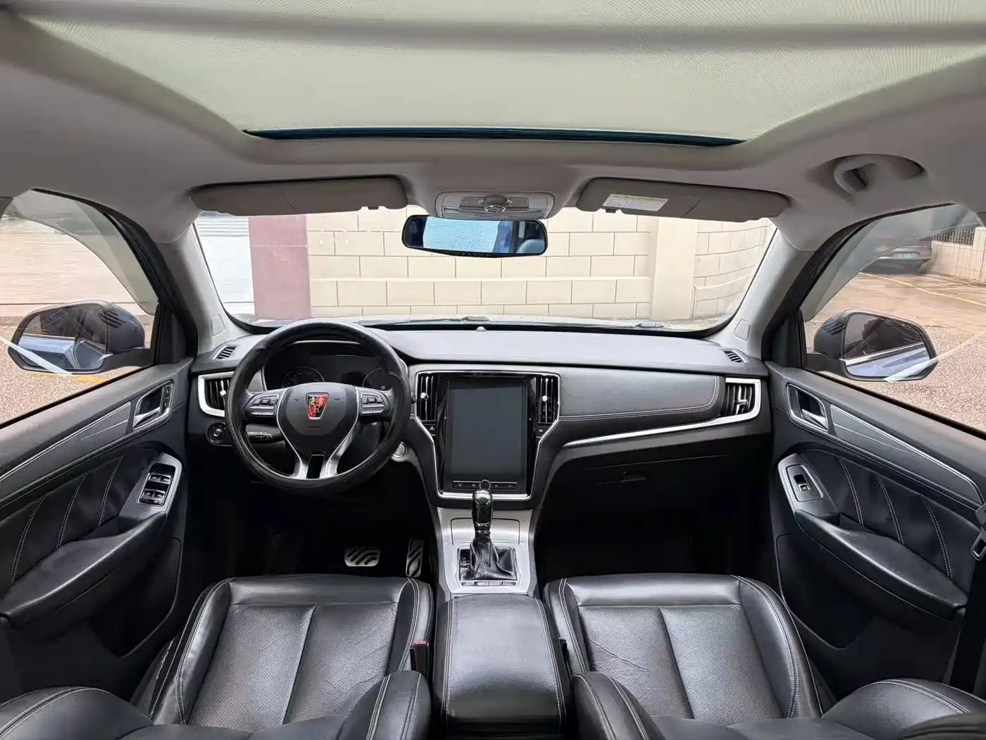 Roewe RX5 2016 2016 20T 2WD Automatic Internet Smart Edition