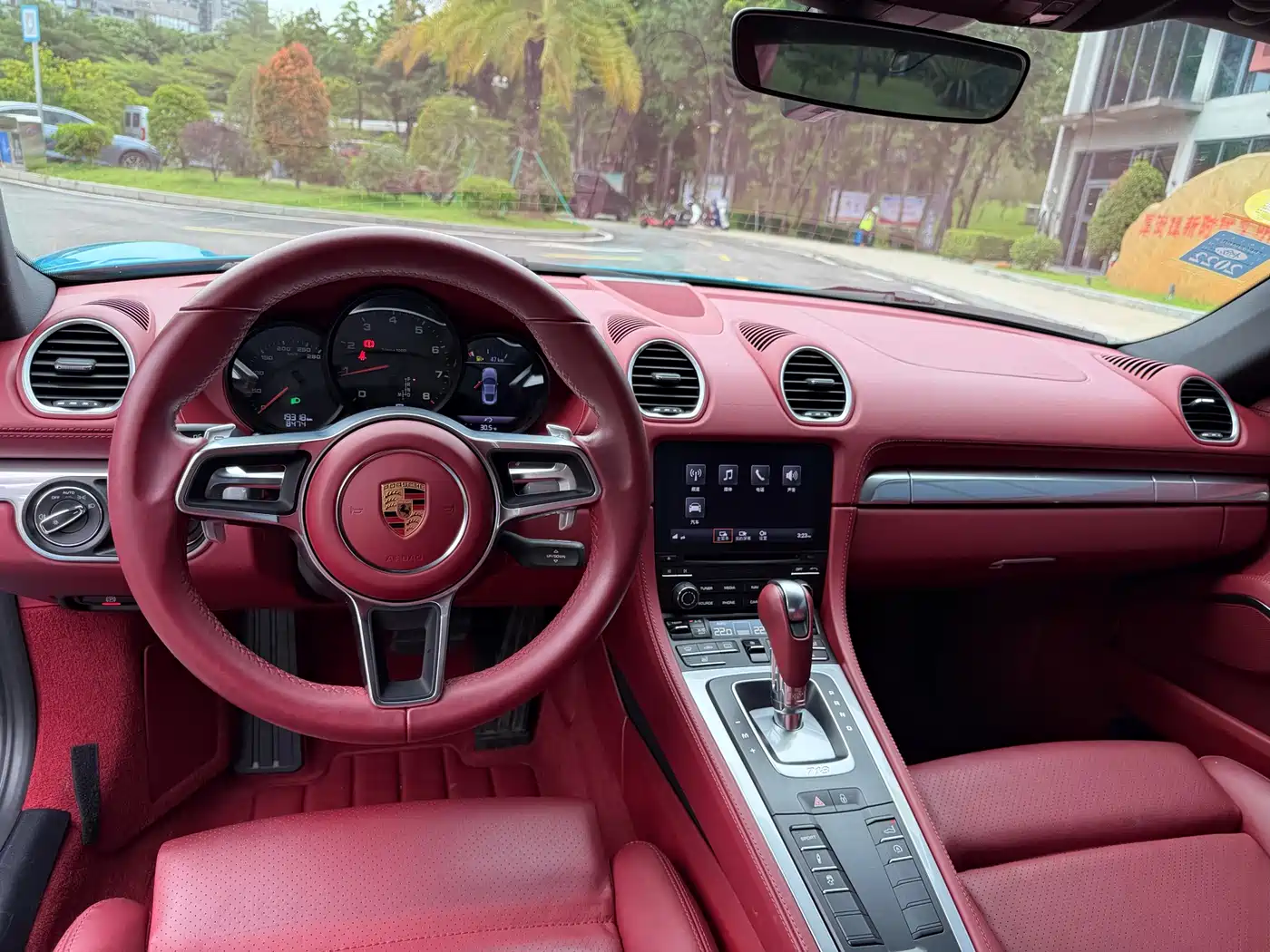 Porsche 718 2018 Cayman 2.0T фото 5