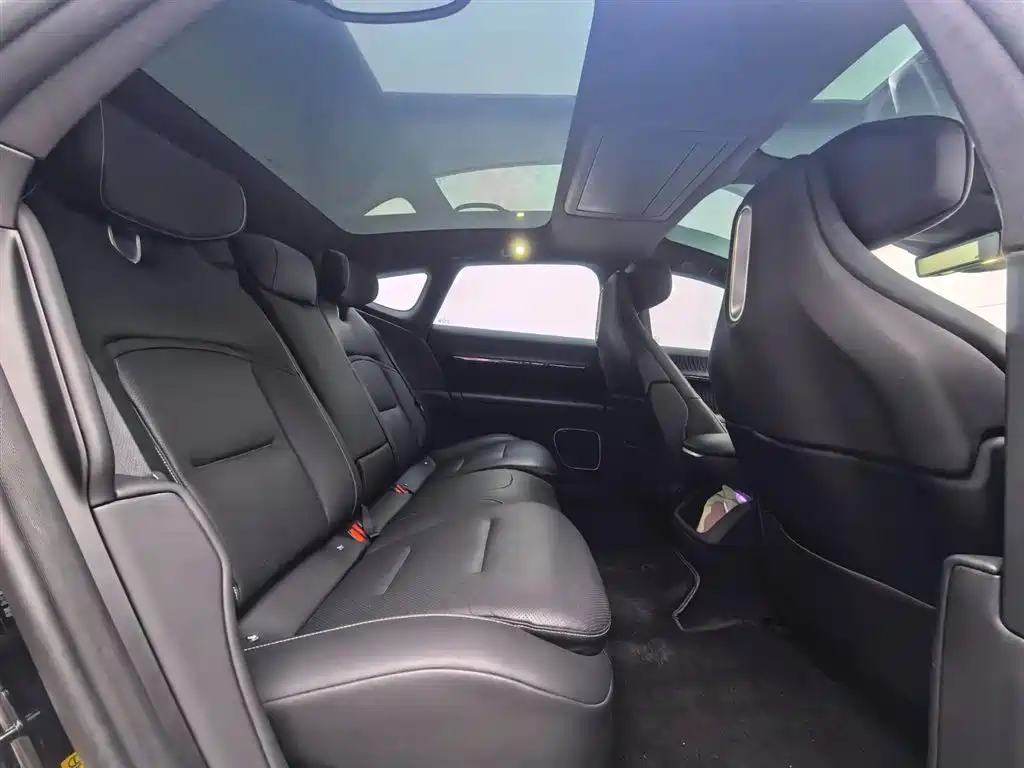 Avatr 12 2025 Master Pure Electric AWD фото 8