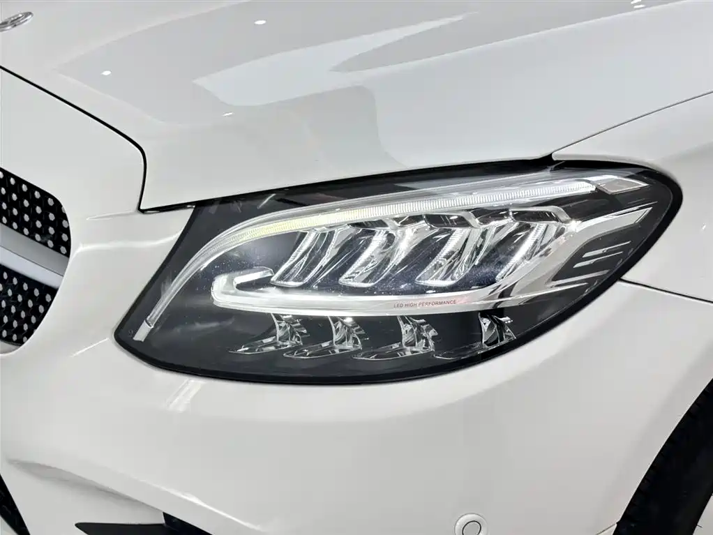 Mercedes-Benz C-Class 2019 Facelift C 260 L Sport фото 19