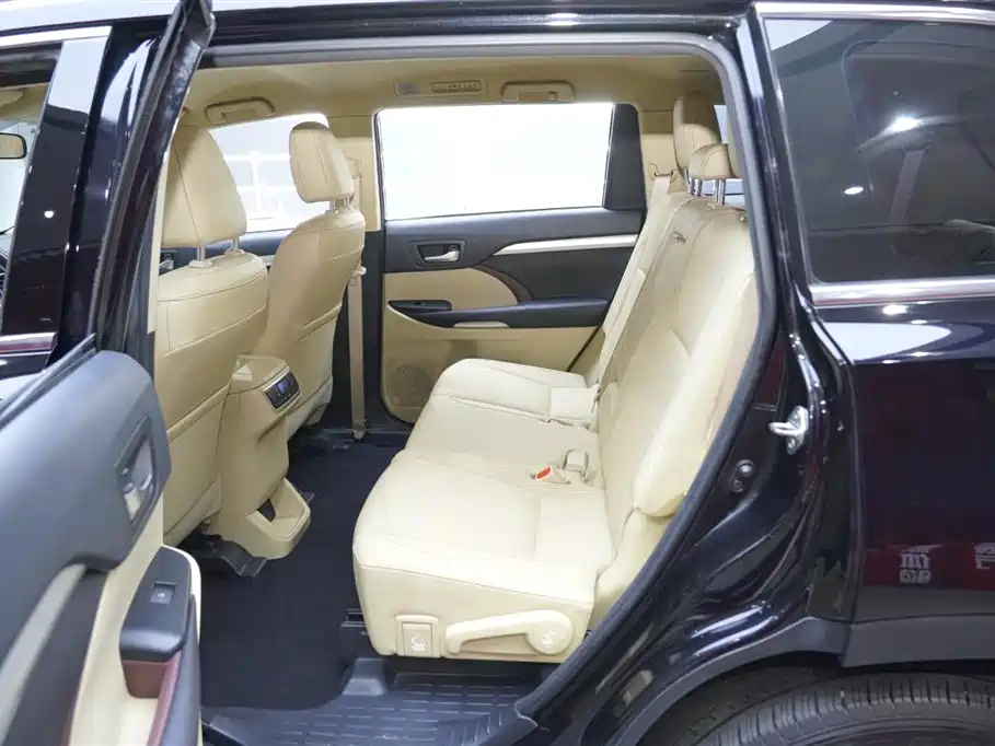Toyota Highlander 2017 2.0T 4WD Elite 7-Seater фото 16