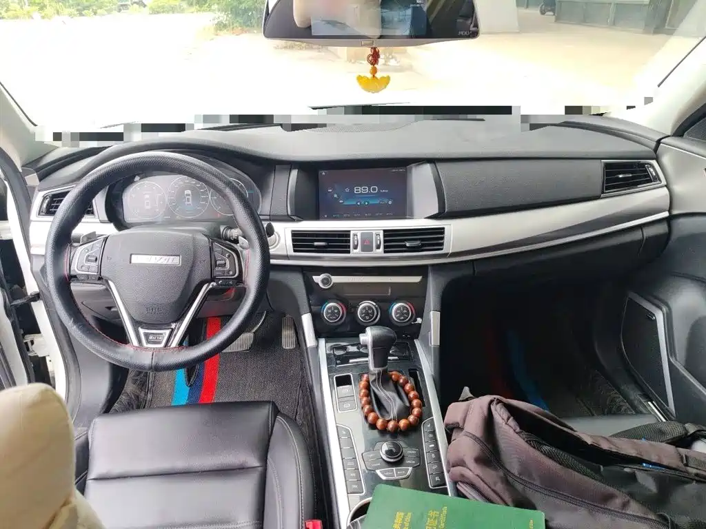 Фото 13 - Haval H7