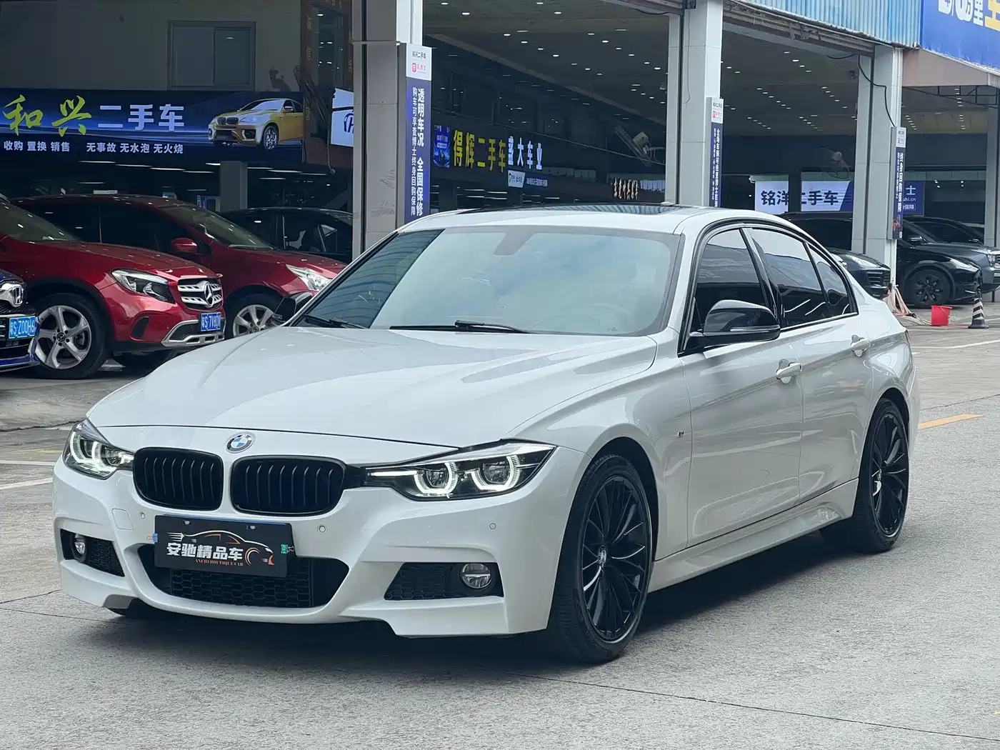 BMW 3 Series 2019 320i M Sport Black Night Edition