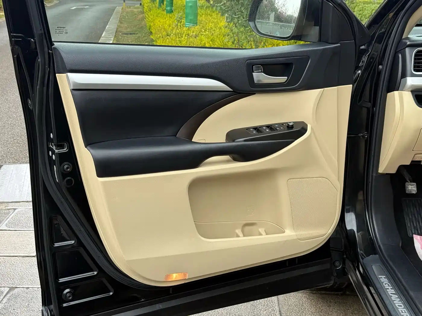 Toyota Highlander 2018 2.0T 4WD Luxury 7-seater China VI фото 15