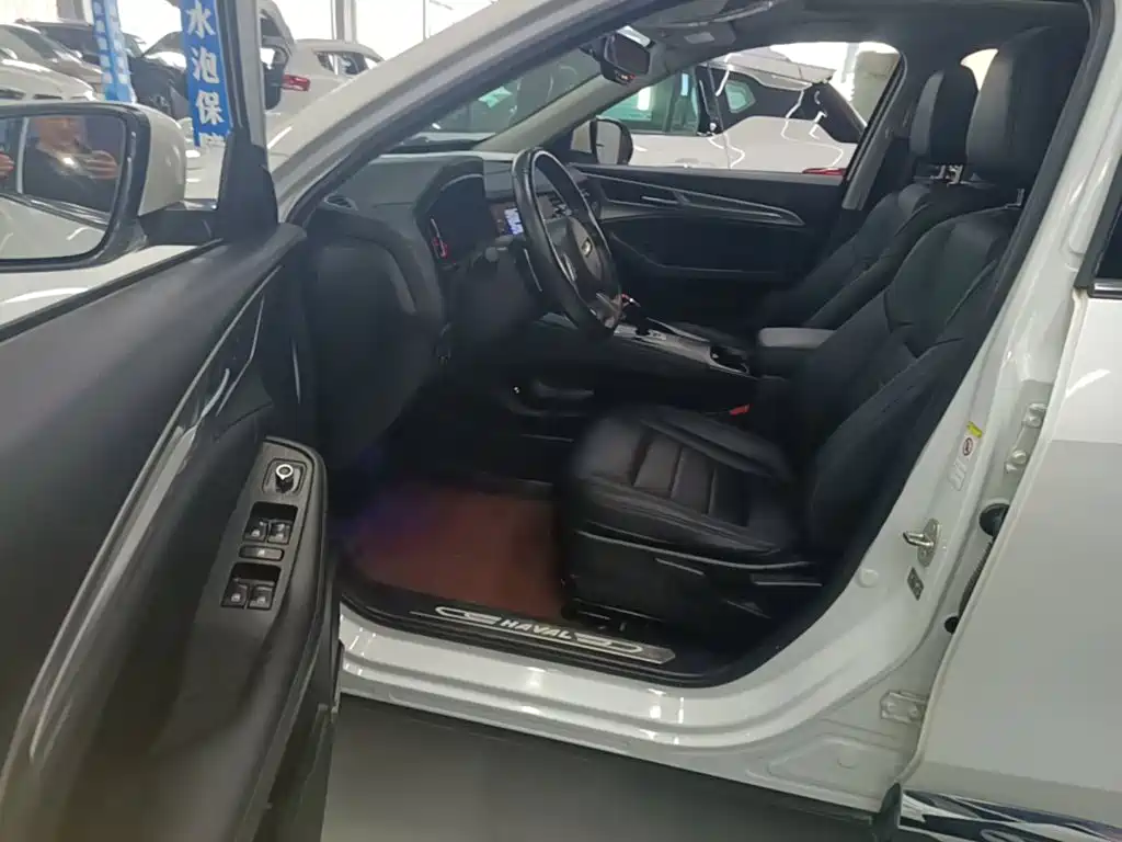 Фото 15 - Haval F7
