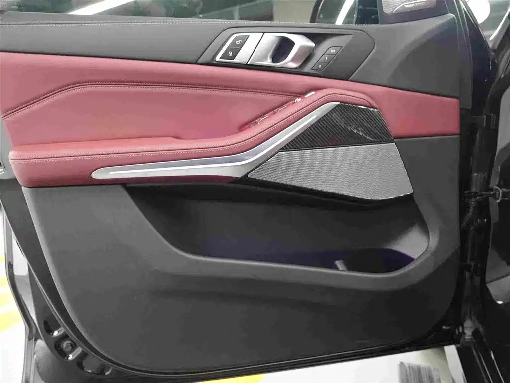 Photo 11 - BMW X5