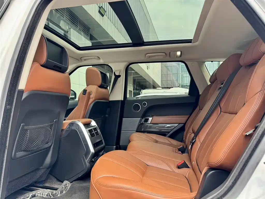 Land Rover Range Rover Sport 2016 Model 3.0 SC V6 HSE DYNAMIC фото 21