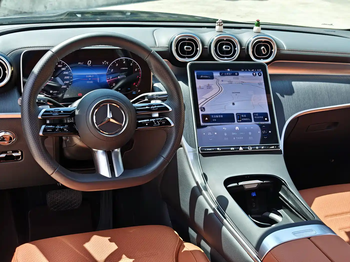 Mercedes-Benz GLC 2024 GLC 260 L 4MATIC Luxury 5-seater фото 9