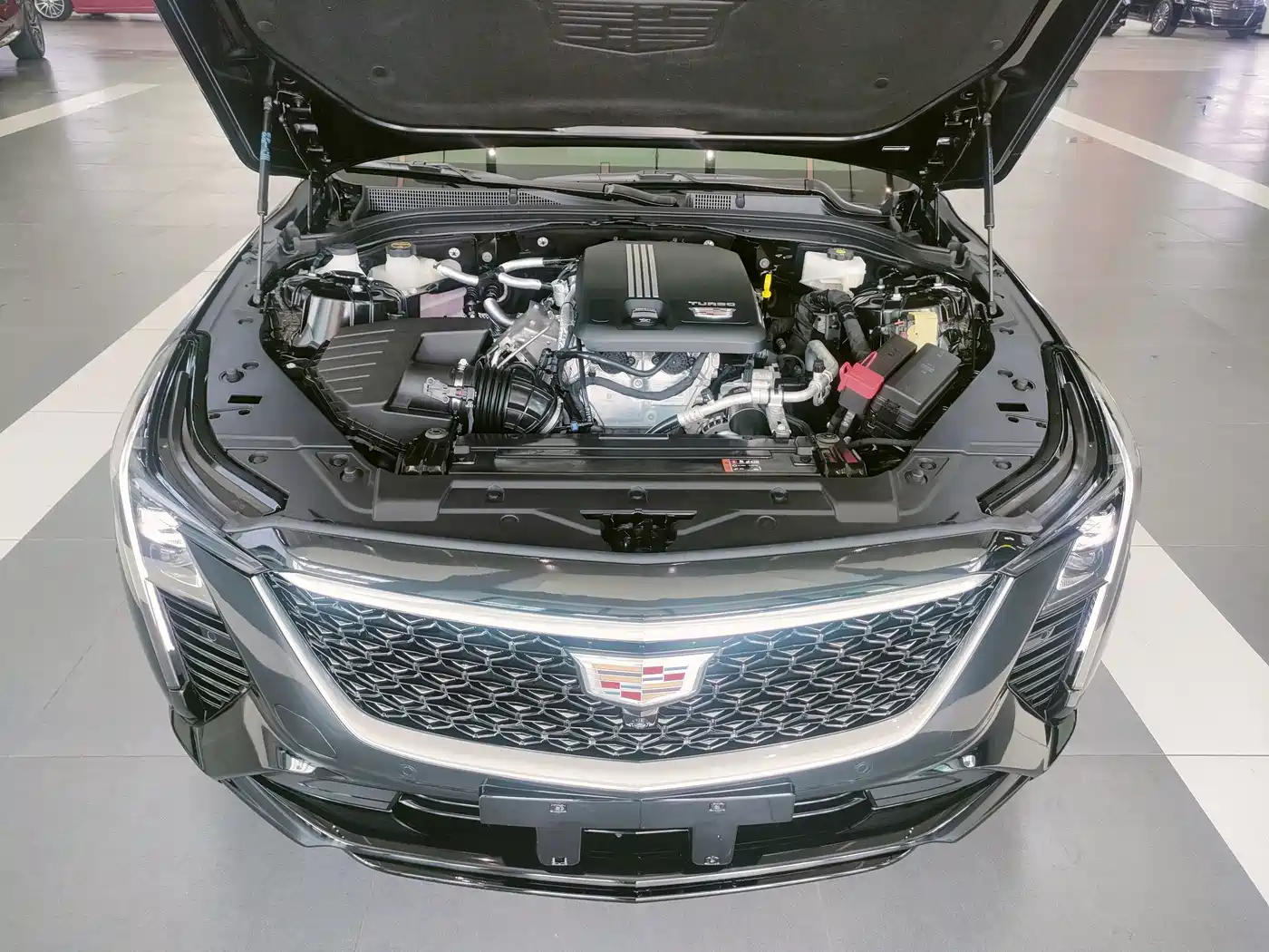 Cadillac CT5 2026 2025 Model 28T Urban Sport Edition