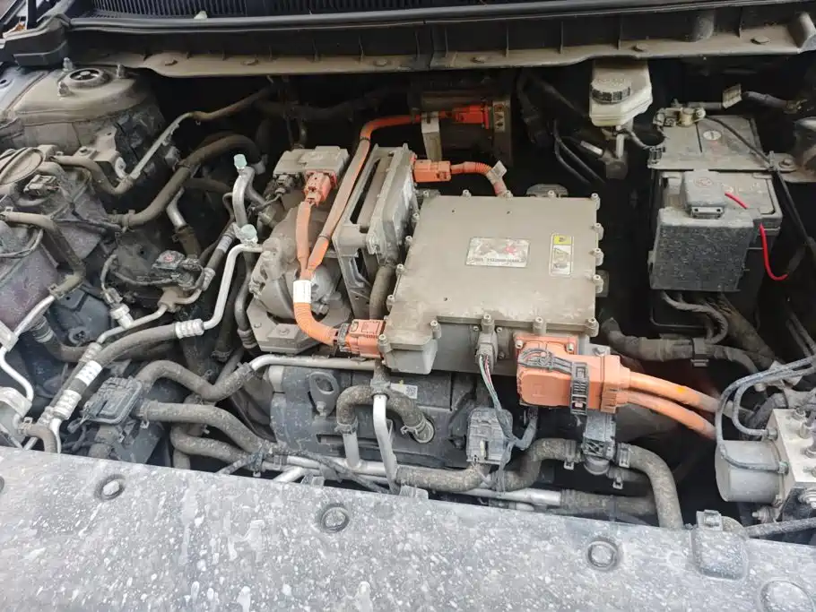 Hongqi E-QM5 2025 2024 Model 610km PLUS