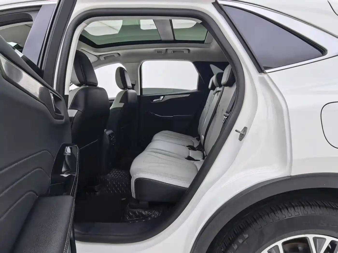 Ford Escape 2023 2020 EcoBoost 245 2WD Premium Edition