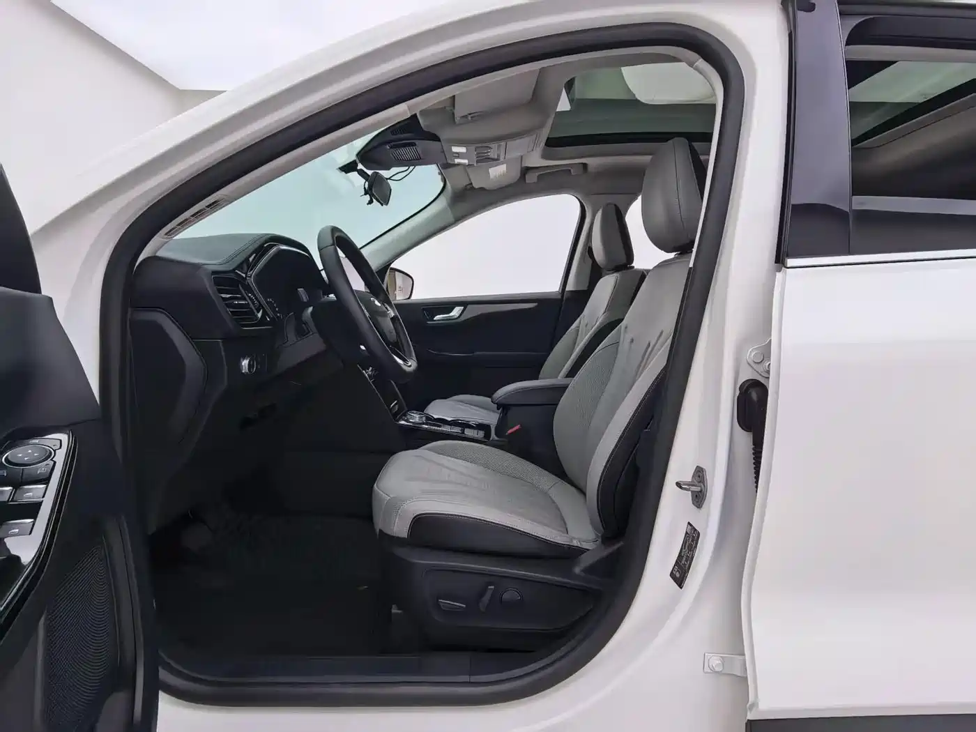 Ford Escape 2023 2020 EcoBoost 245 2WD Premium Edition
