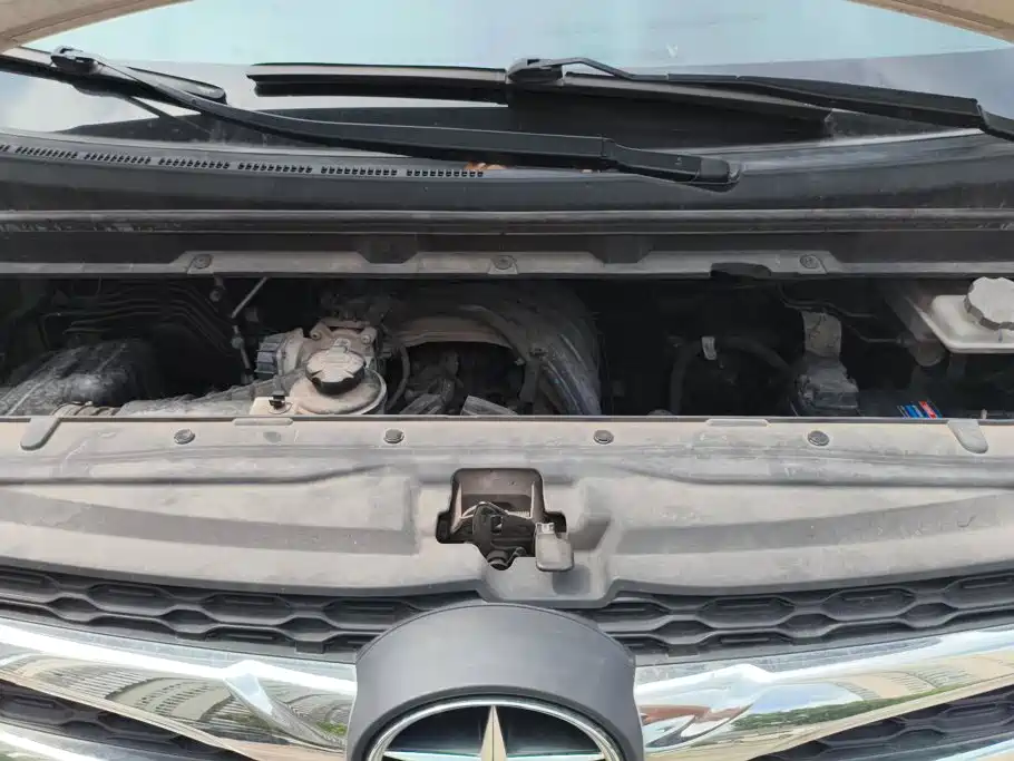 JAC Refine M3 2017 2015 Maker Edition 1.6L Luxury