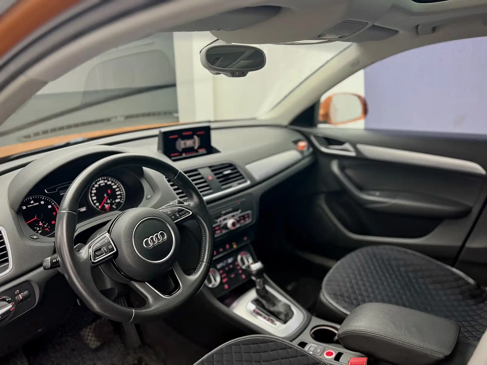 Фото 8 - Audi Q3 (Import)