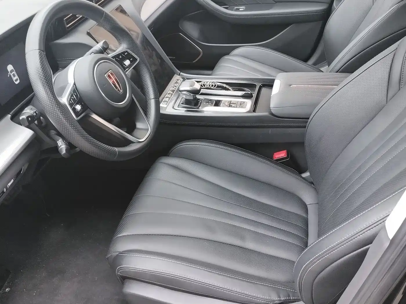 Hongqi H5 2023 1.5T DCT Smart Connect Joy Edition фото 4