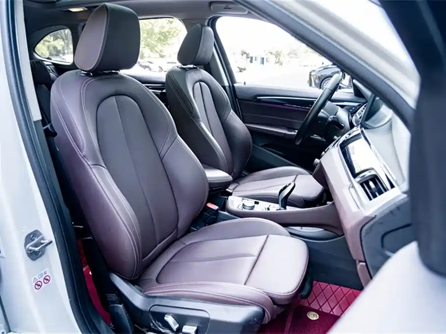 BMW X1 2021 sDrive25Li Leading фото 19