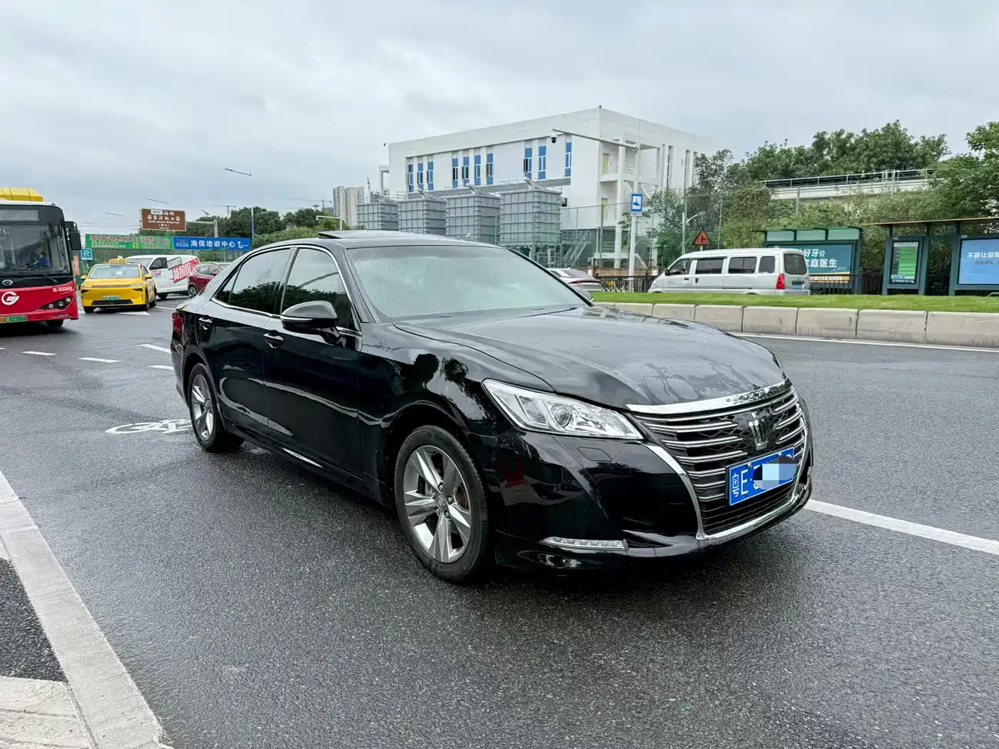 Toyota Crown 2015 2.5L Smart Edition фото 2