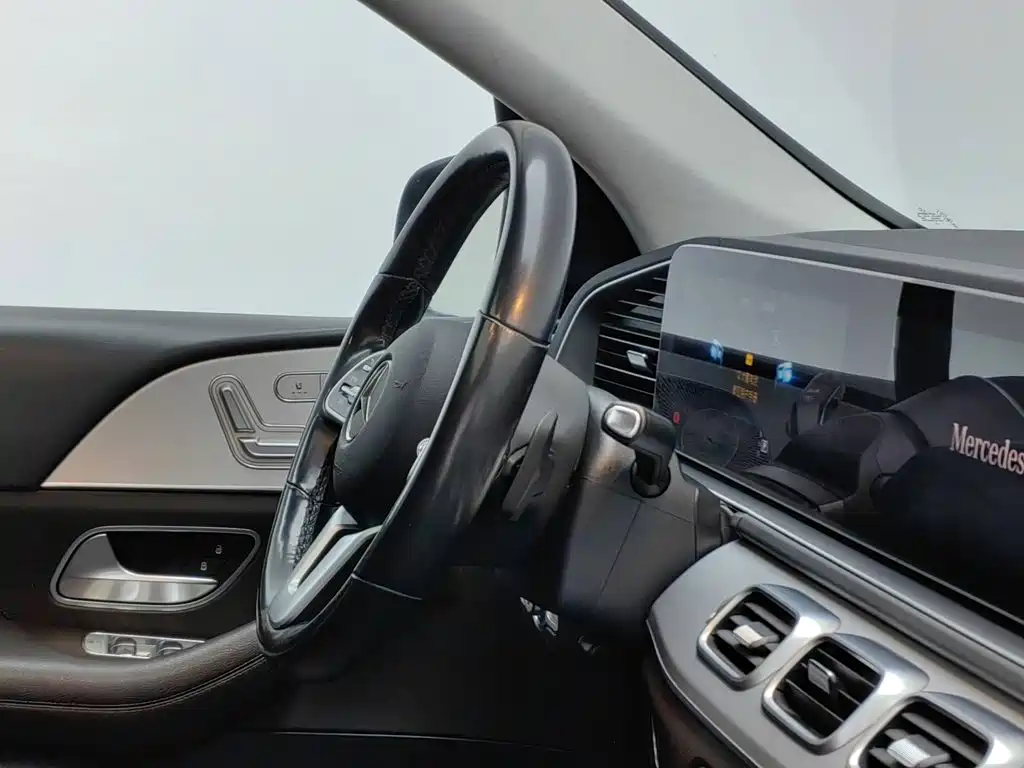 Photo 22 - Mercedes-Benz GLE