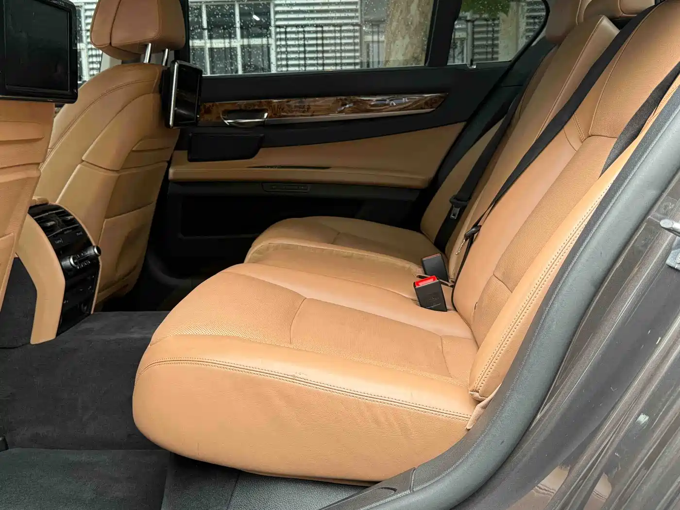 BMW 7 Series 2013 Model 740Li Luxury фото 11