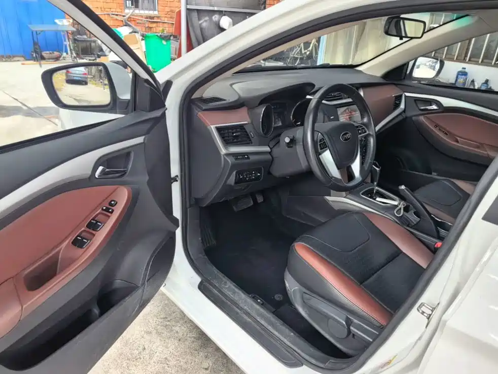 BYD G5 2015 2014 1.5TID Automatic Premium