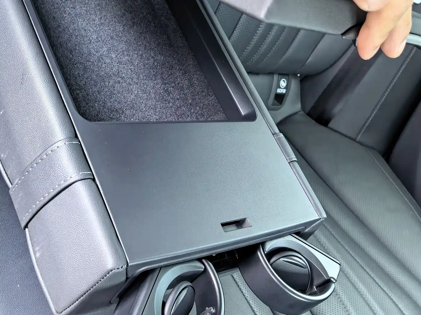 Hongqi H5 2023 2.0T Auto Smart Connect Flag Comfort фото 21