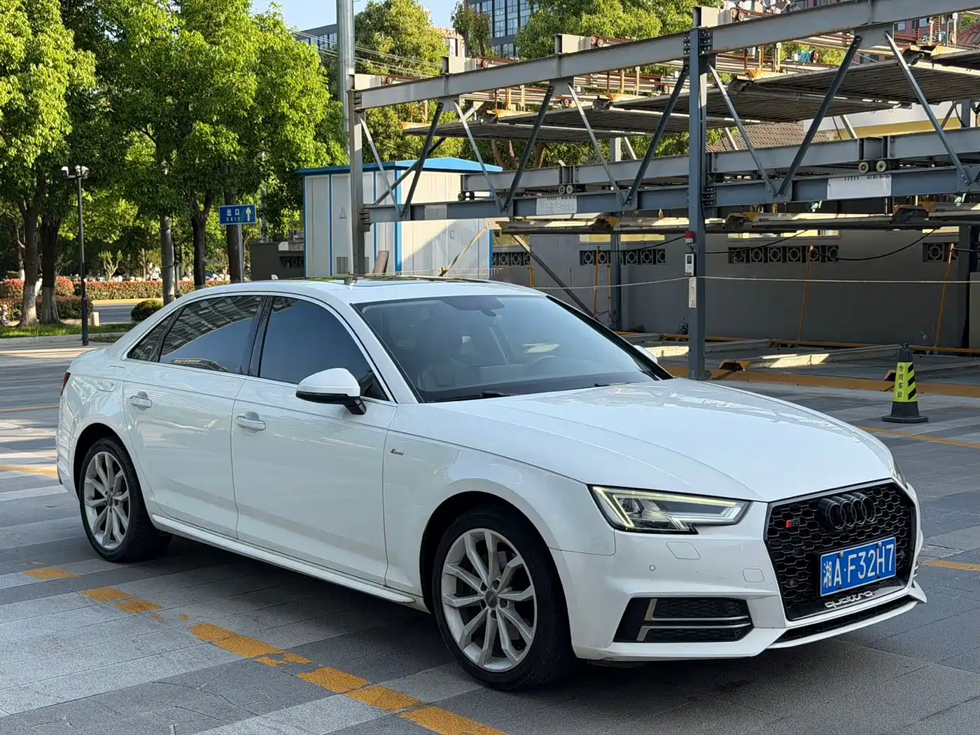 Audi A4L 2018 30th Anniversary 40 TFSI Fashion фото 3