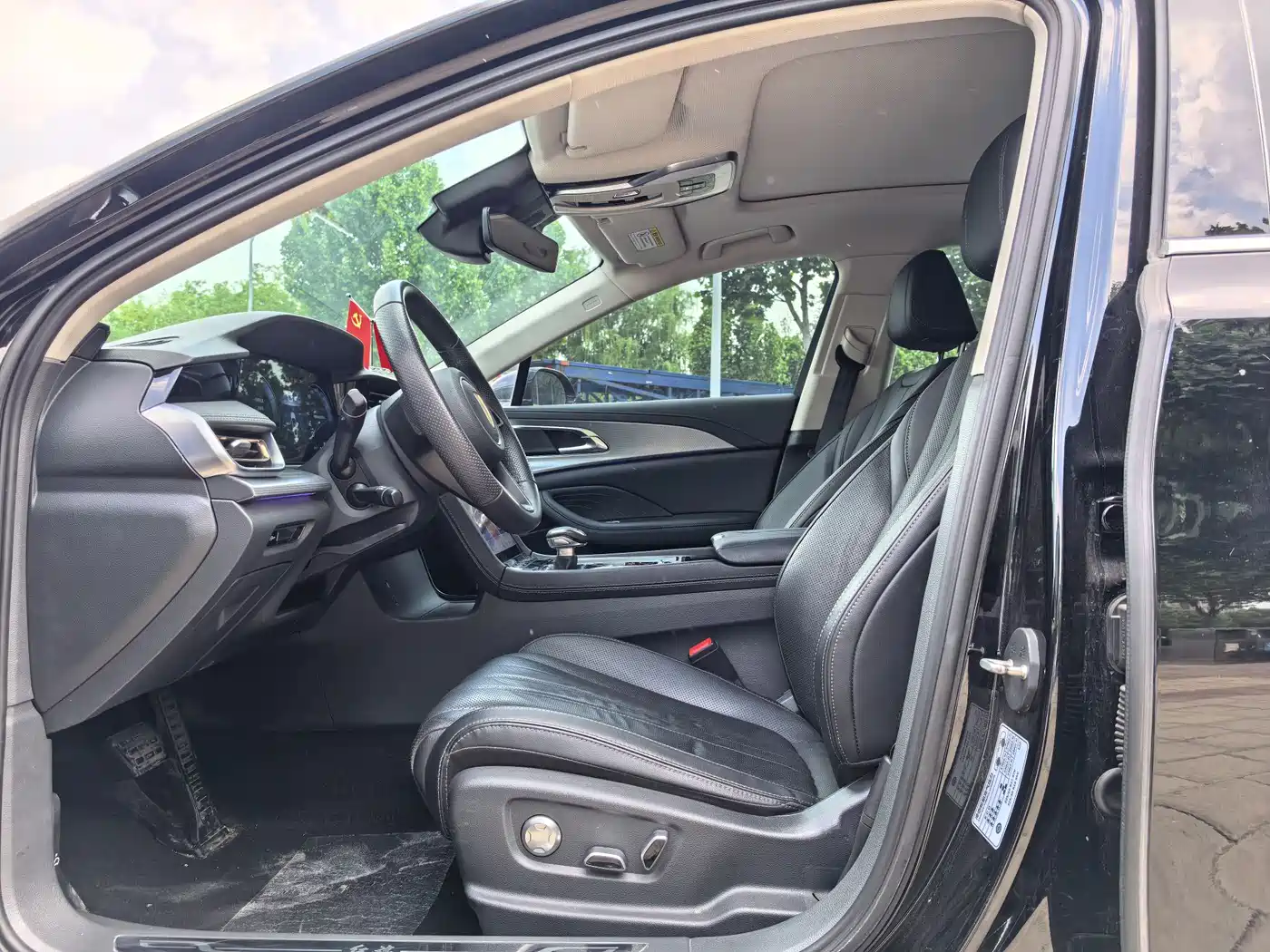 Hongqi H5 2023 2.0T Auto Smart Connect Flag Comfort фото 11
