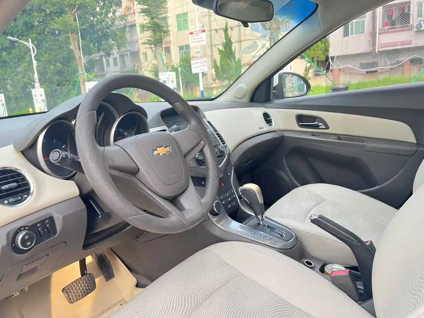Chevrolet Cruze 2015 1.5L Classic SE AT фото 9