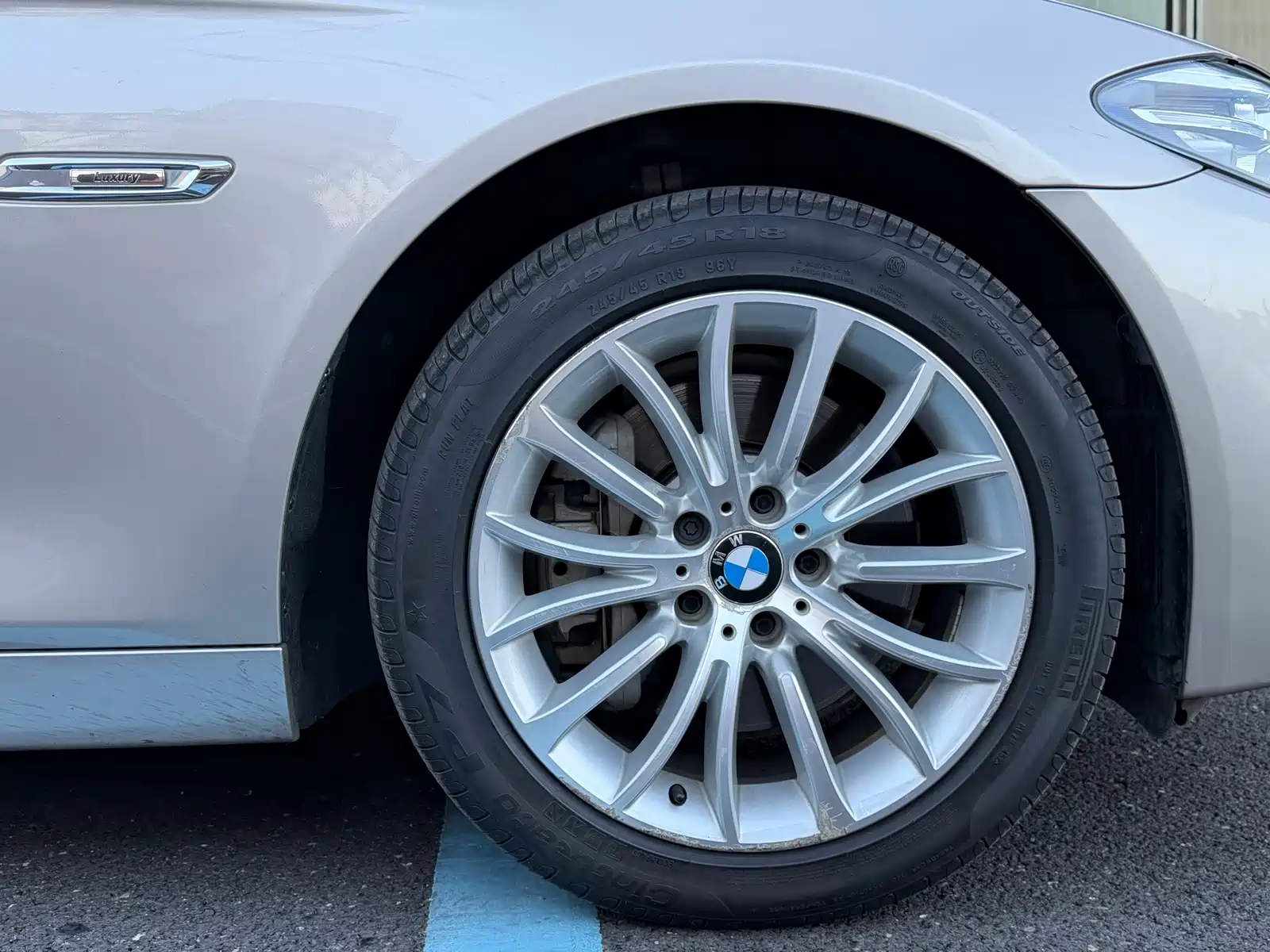Фото 12 - BMW 5 Series New Energy
