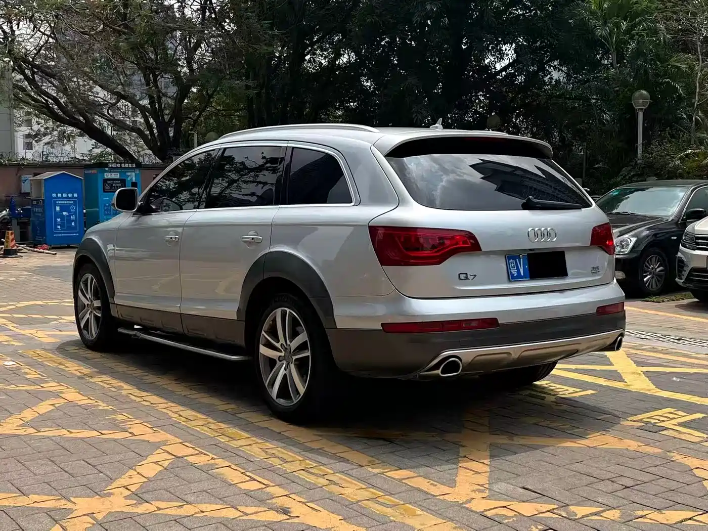 Audi Q7 2010 3.6 FSI Comfort Off-road Limited Edition фото 9