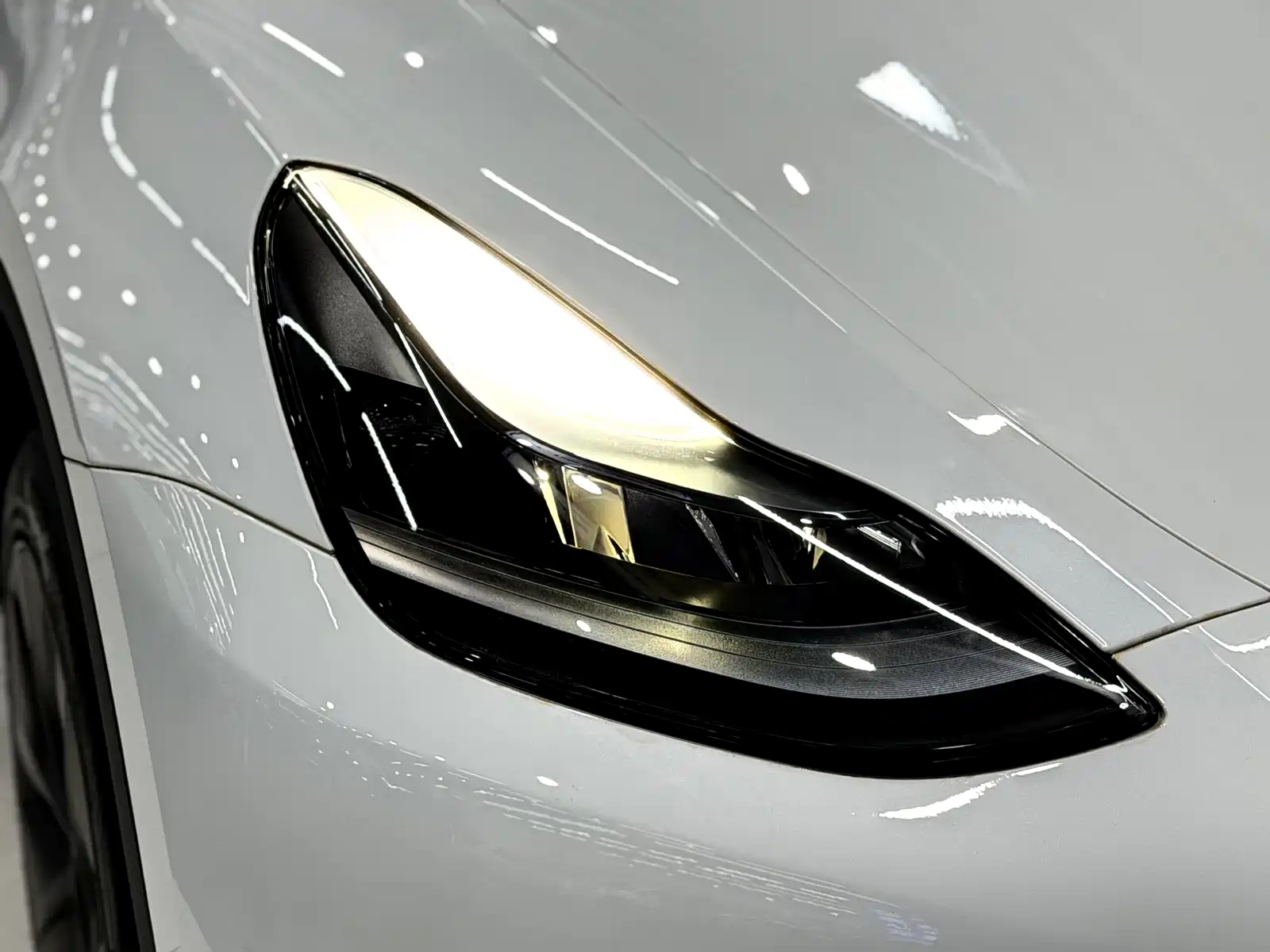 Фото 17 - Tesla Model Y