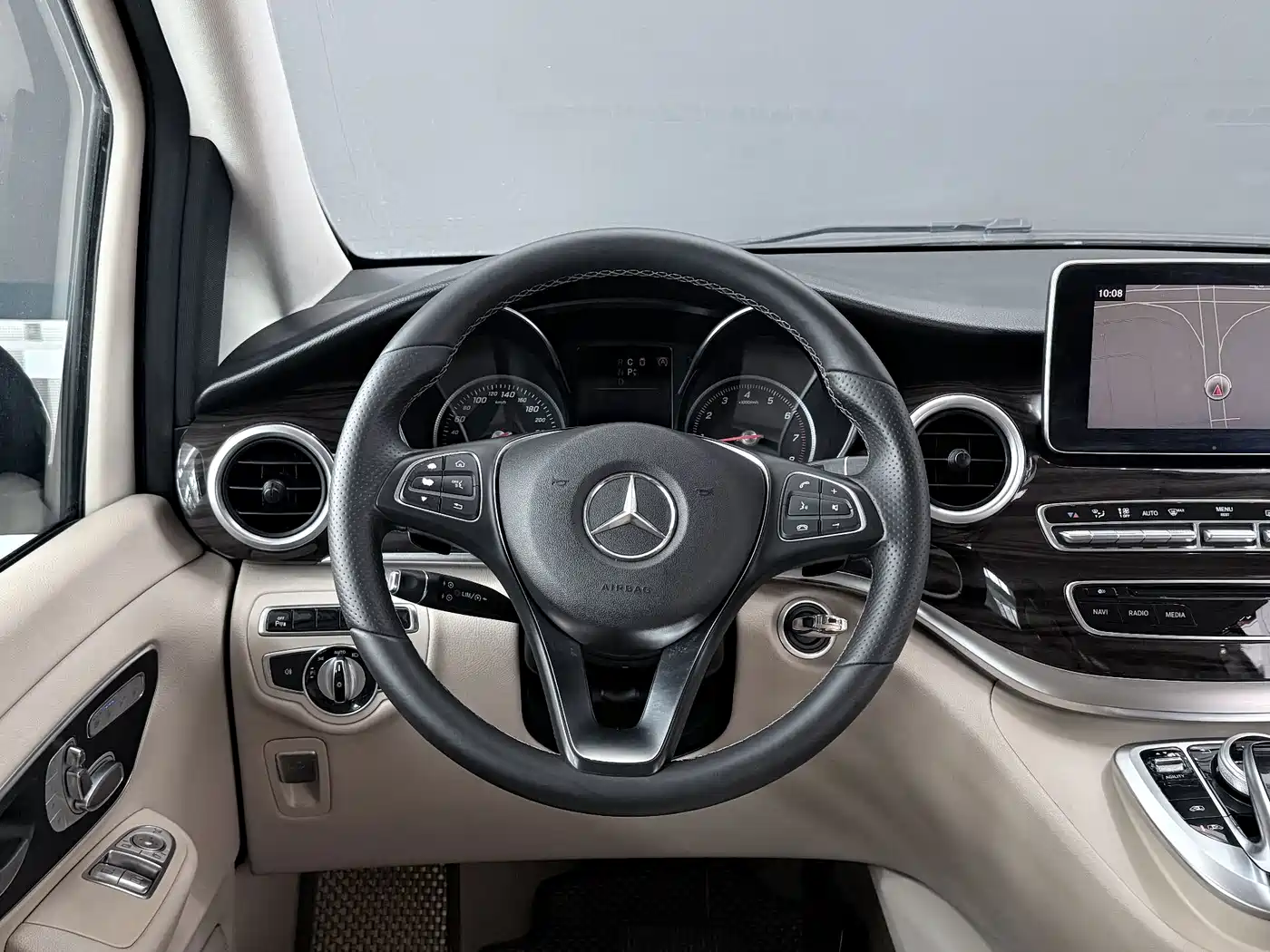 Mercedes-Benz V-Class 2017 2016 V 260 Navigator
