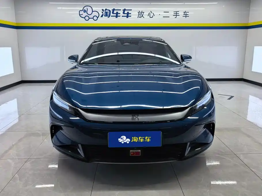 Фото 2 - BYD Han