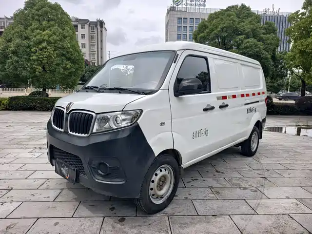  Jinbei Little Sea Lion X30 2023 1.5L Super Comfort Van 2/5 Seats Non-AC SWC15M