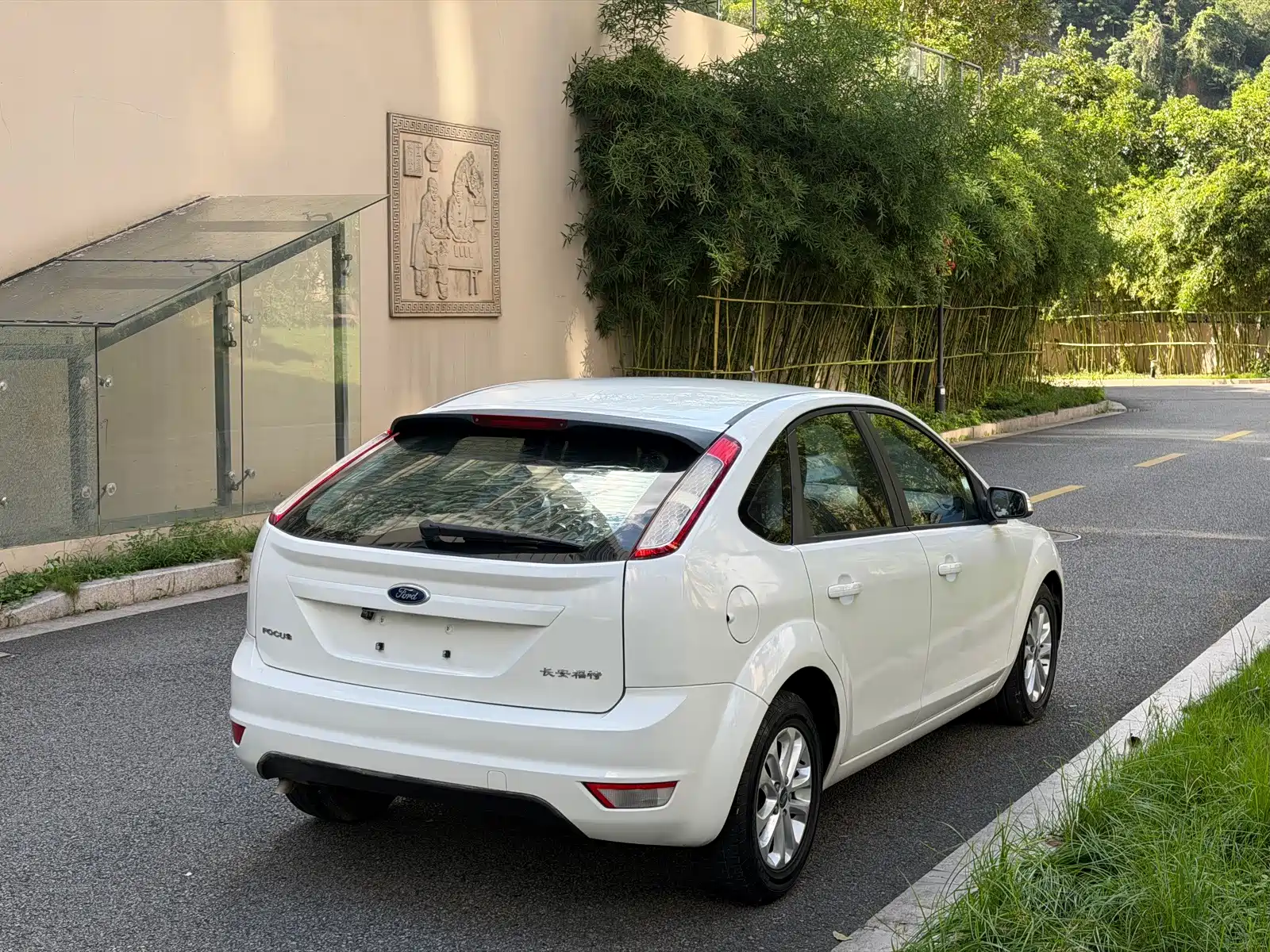 Фото 4 - Ford Focus