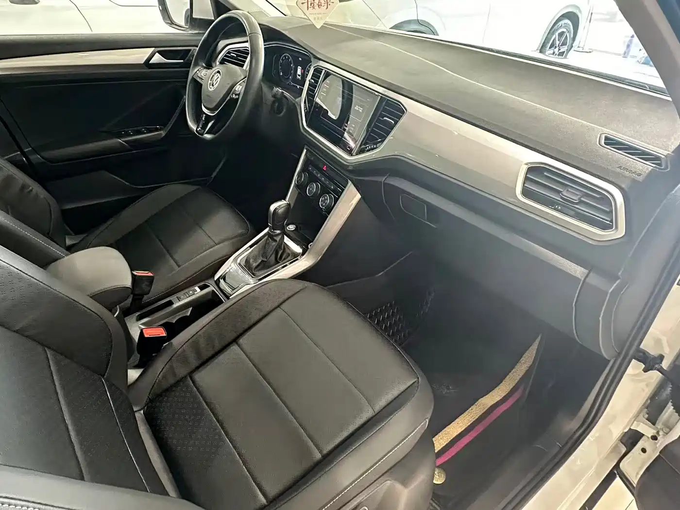 Volkswagen T-ROC 2022 280TSI DSG 2WD Comfort PLUS фото 11