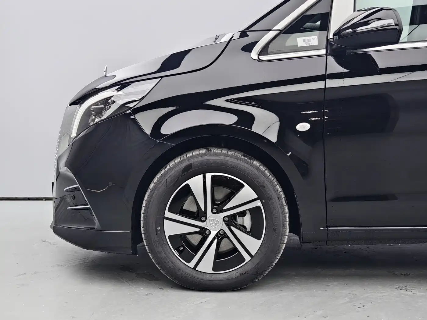 Mercedes-Benz Vito 2024 2.0T Business 7-Seater фото 6