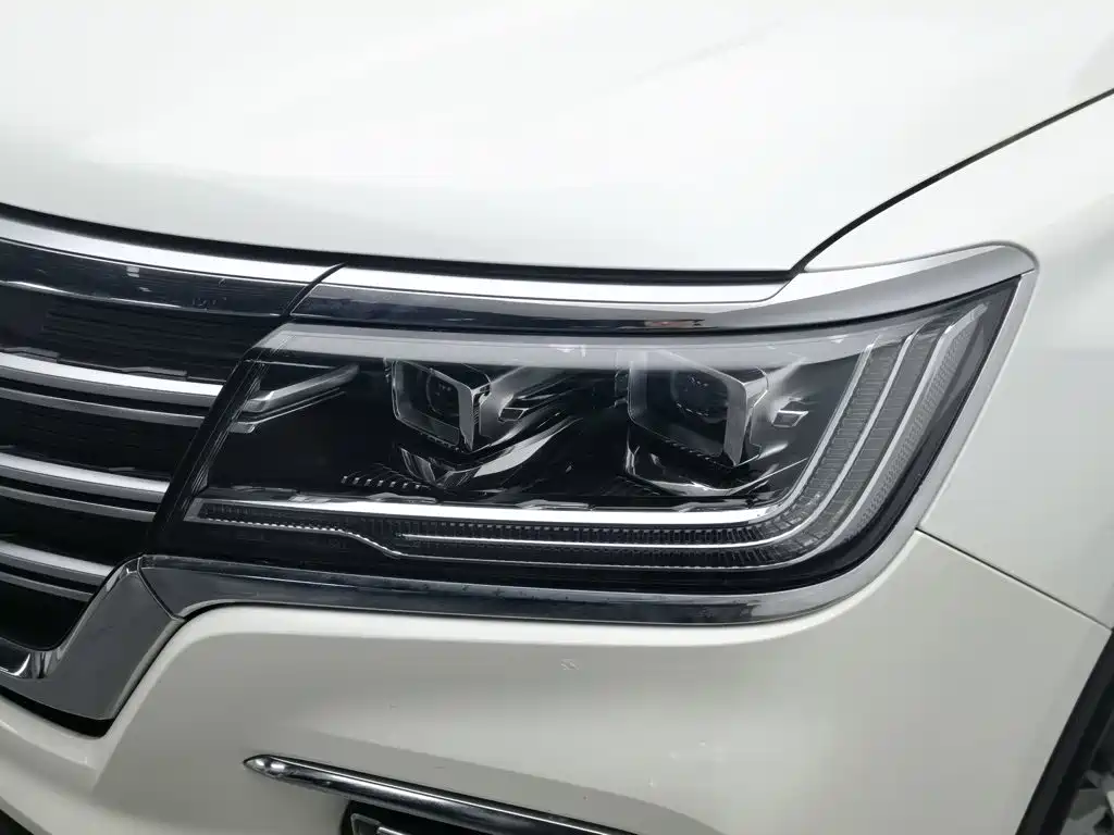 Roewe RX8 2019 2018 30T Intelligent Internet 4WD Supreme Edition