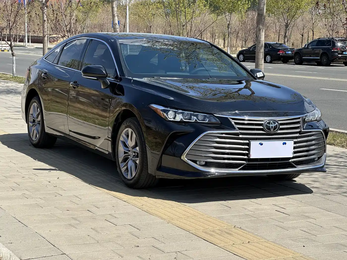 Toyota Avalon 2019 2.0L Progressive Edition (China VI) фото 3