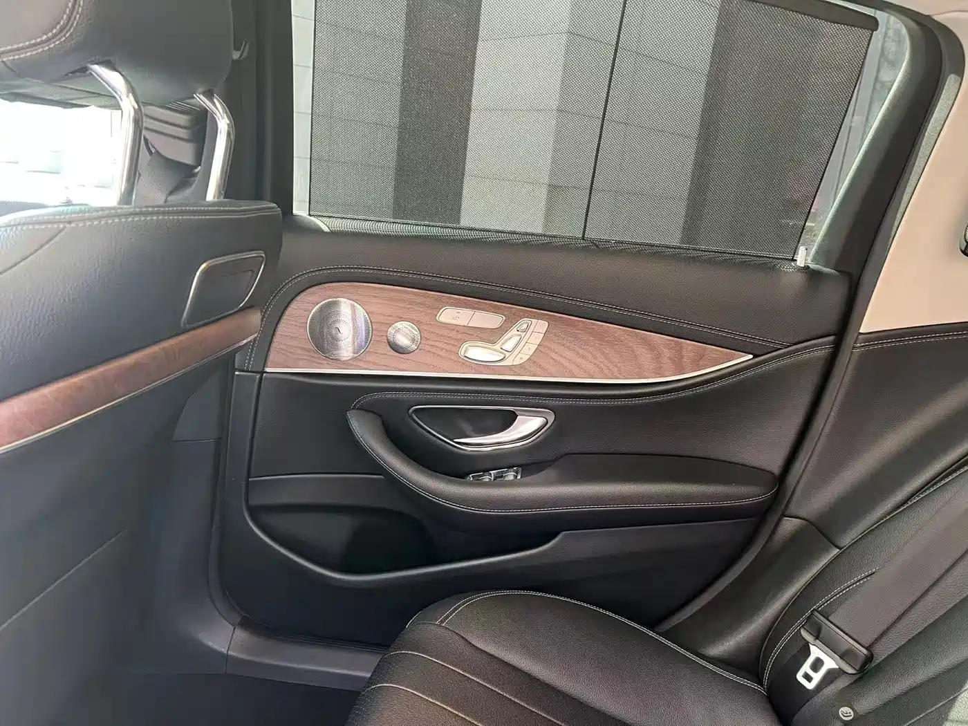 Mercedes-Benz E-Class 2019 Facelift E 300 L Luxury фото 17