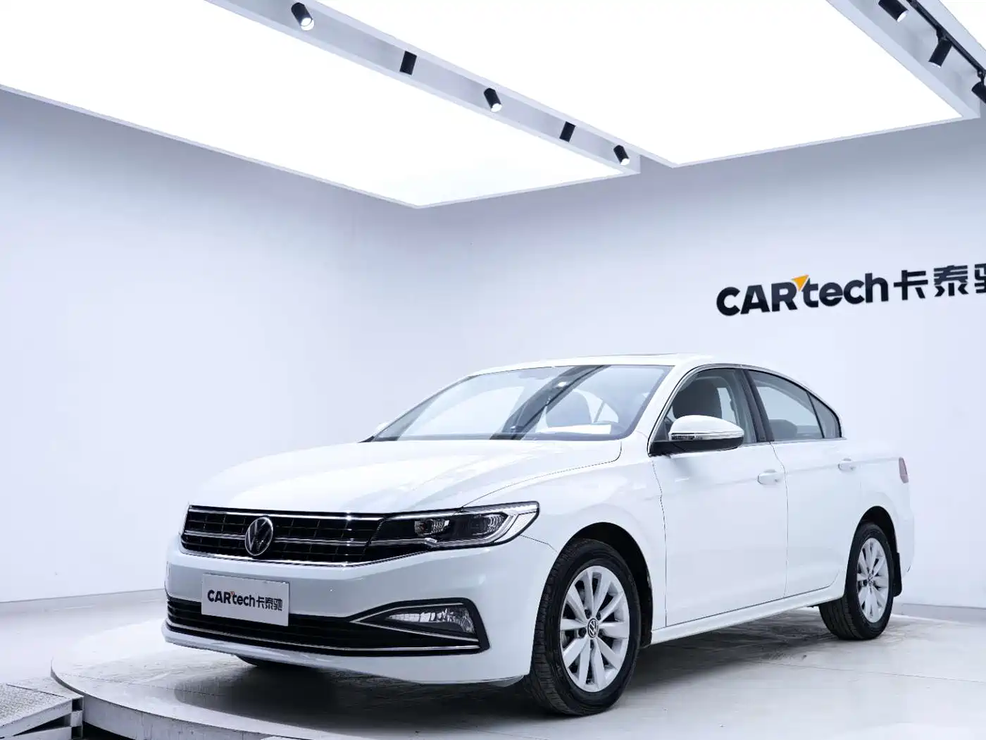 Volkswagen Bora 2021 1.5L Automatic Elite Smart Edition фото 8