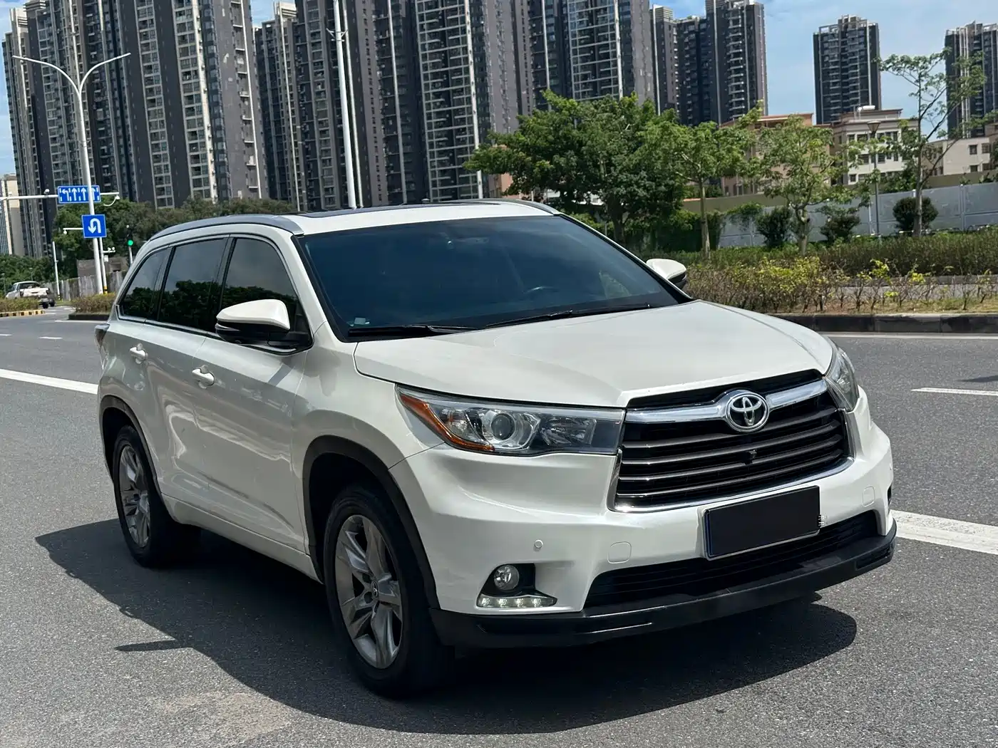 Фото 3 - Toyota Highlander